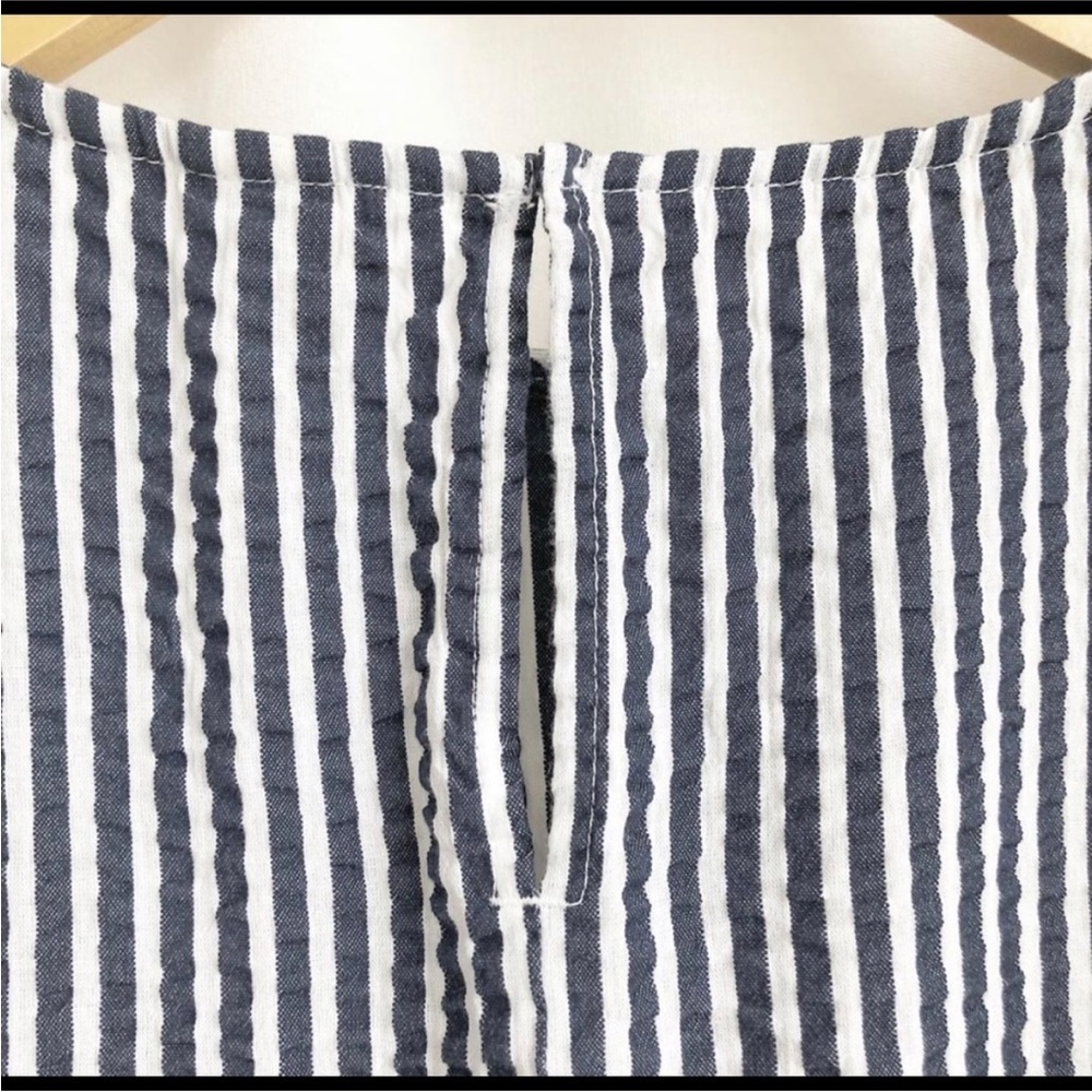 Women’s H&M Blue White Stripe Long Bell Sleeve Tie Front Top Sz 4 Small - Picture 5 of 7
